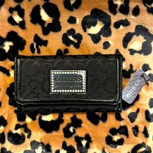 GUESS WALLET COAL/BLACK COLOR W/RHINESTONES